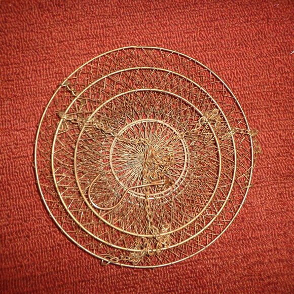 Vintage Wire 3-Tier Hanging Baskets Hook - Picture 2 of 10